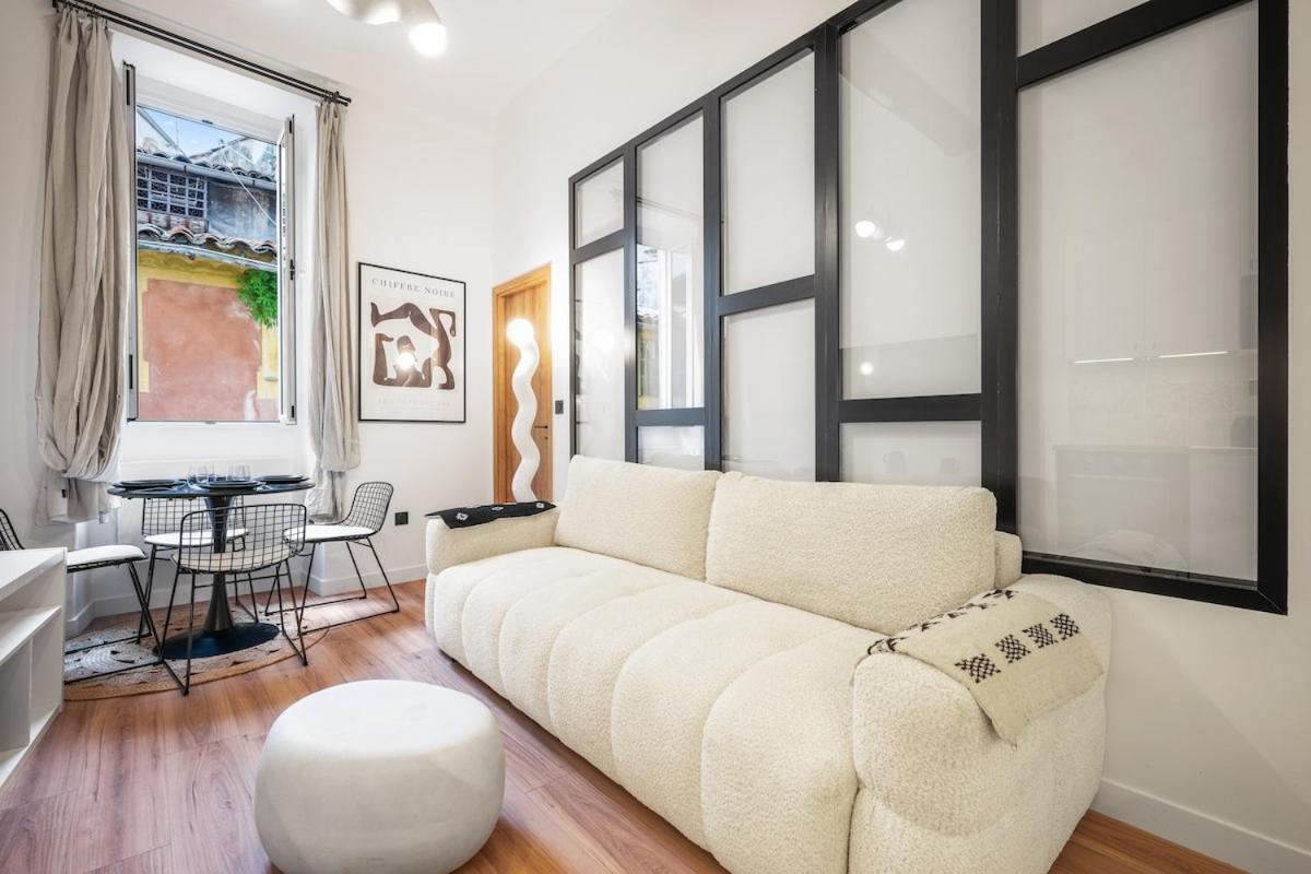 Beautiful Apartment, Old Nizza